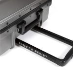 EASTPAK RESIST'R CASE M Brushed Metal