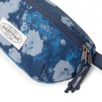 EASTPAK BUMBAG LARGE WASHED PRINT BLUE
