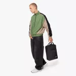 EASTPAK ICON TOTEPACK ON BLACK